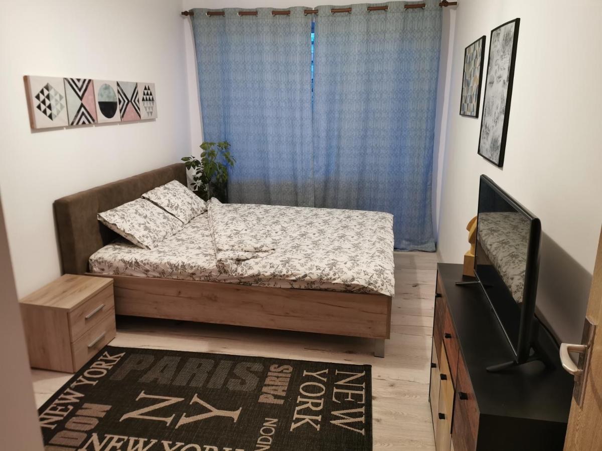 Апартаменты Apartament Downtown Клуж-Напока Экстерьер фото